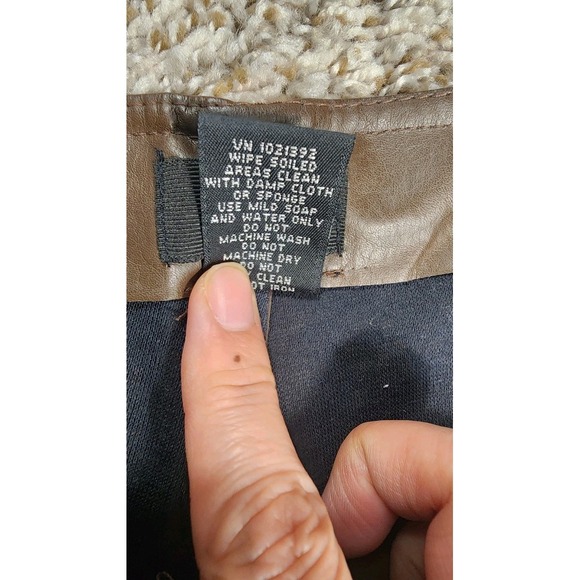 Mossimo Y2K Faux Leather Brown Flare Leg Pants‎ Size 8 30x29 - Picture 8 of 10